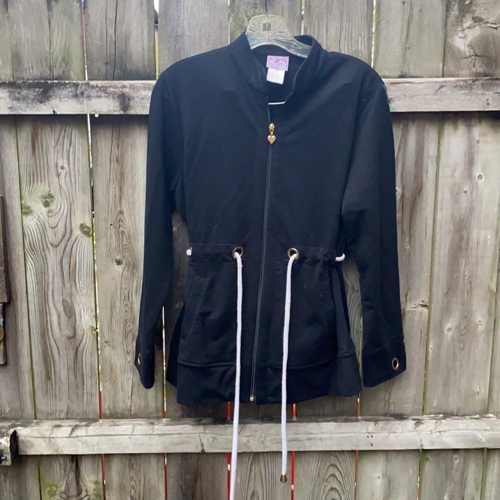 City hearts sweatshirt sz. Medium Petite